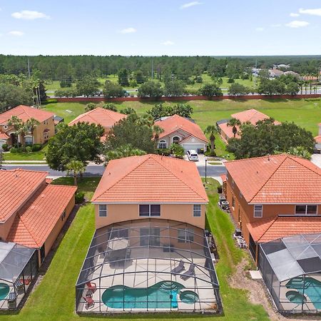 Large Spacious Home W Private Pool & Hot Tub Davenport Luaran gambar