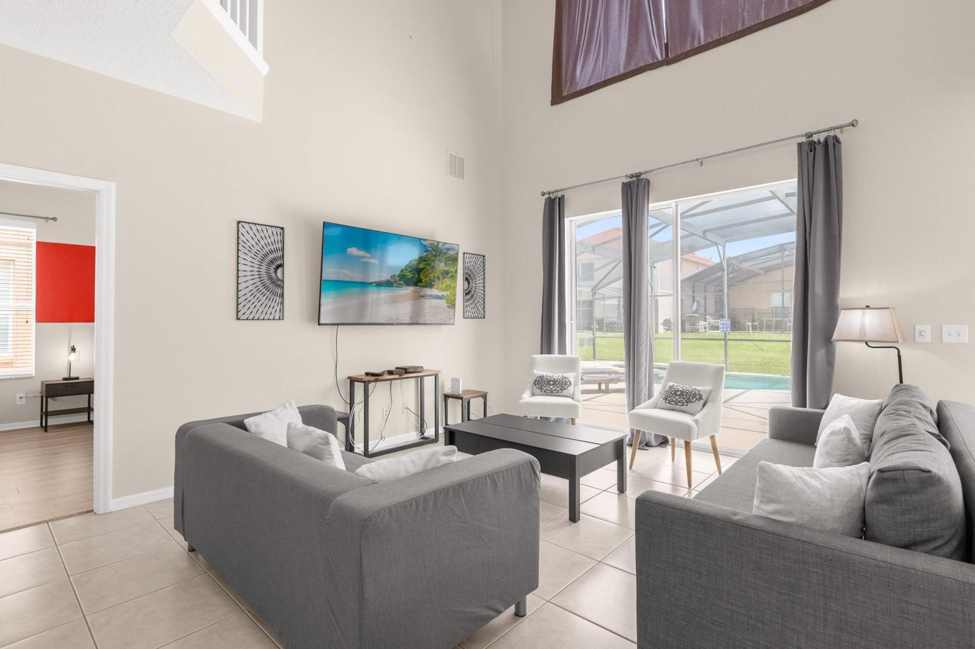 Large Spacious Home W Private Pool & Hot Tub Davenport Luaran gambar