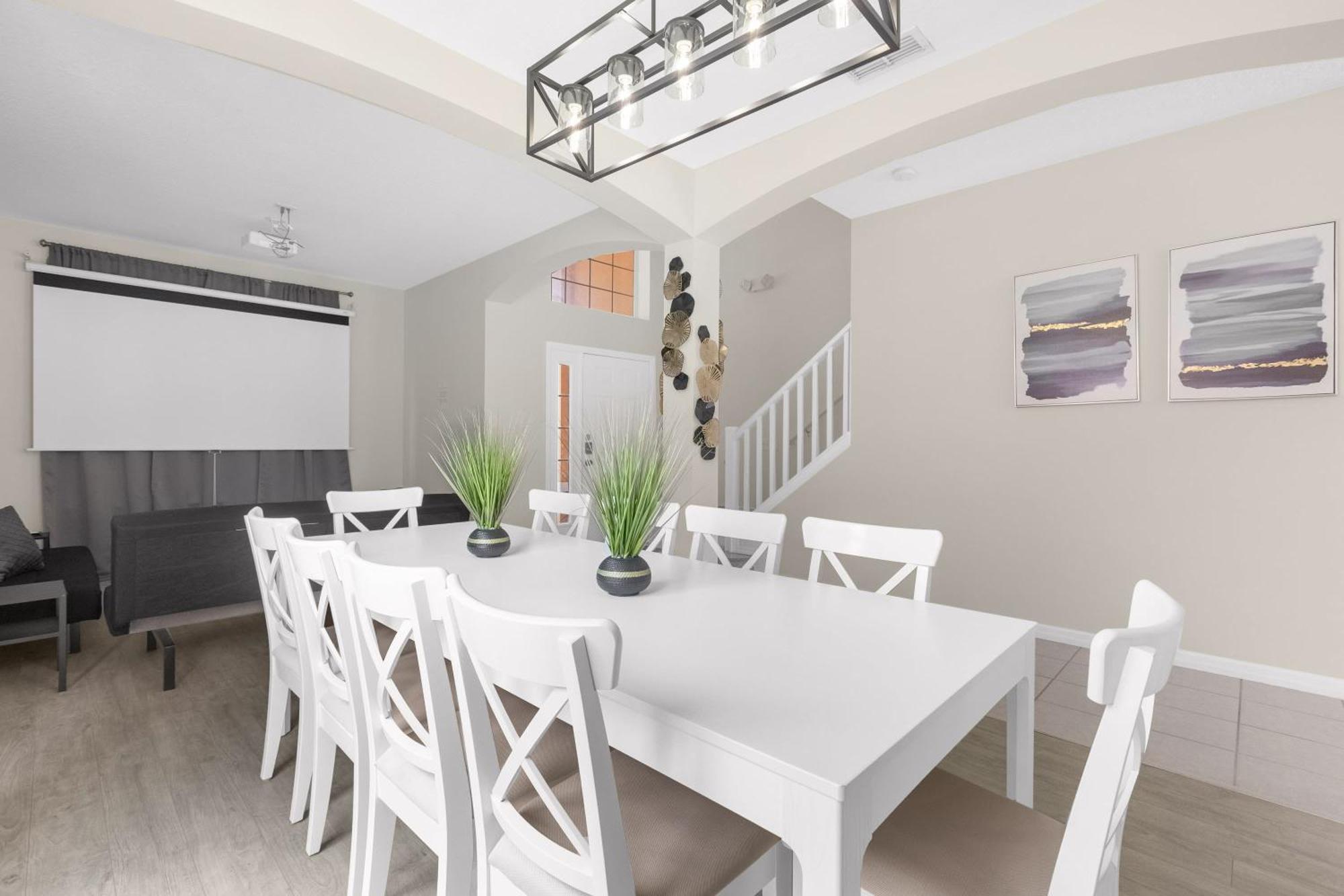 Large Spacious Home W Private Pool & Hot Tub Davenport Luaran gambar
